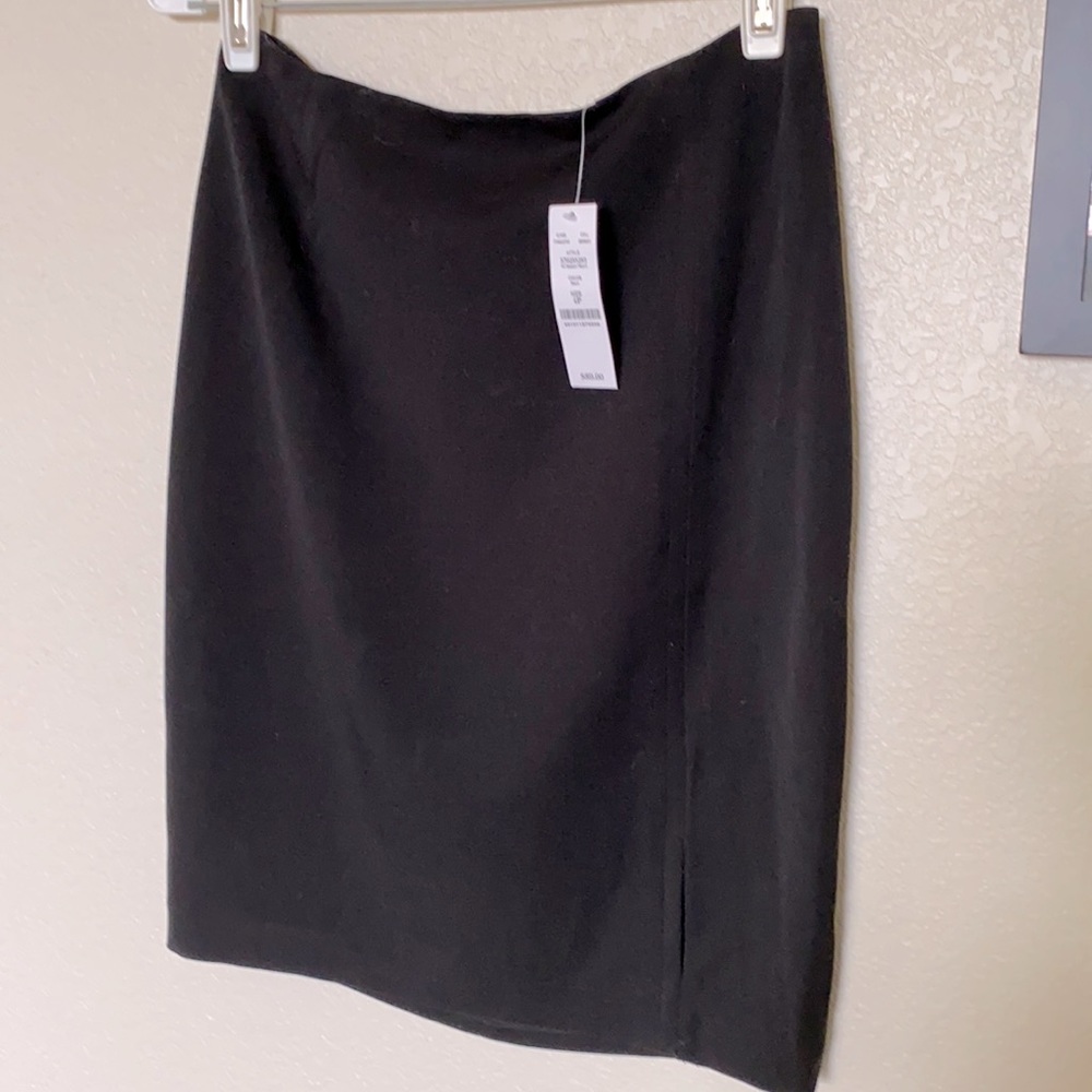 White House Black Market Black Pencil Skirt- size 4P NWT
